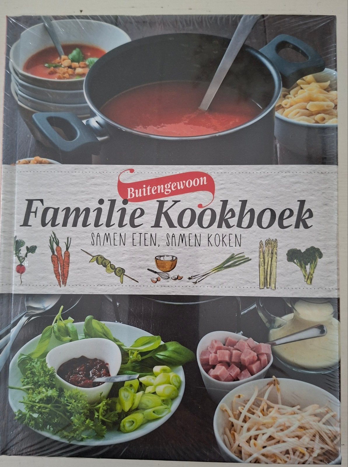 Buitengewoon familie kookboek nieuw, Ophalen of Verzenden, Nieuw