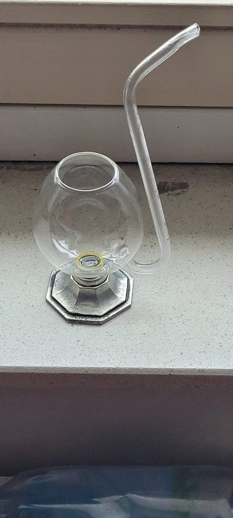 Vintage Frans cognacglas met glazen rietje op tinnen voet, Verzamelen, Glas en Borrelglaasjes, Ophalen of Verzenden, Gebruikt