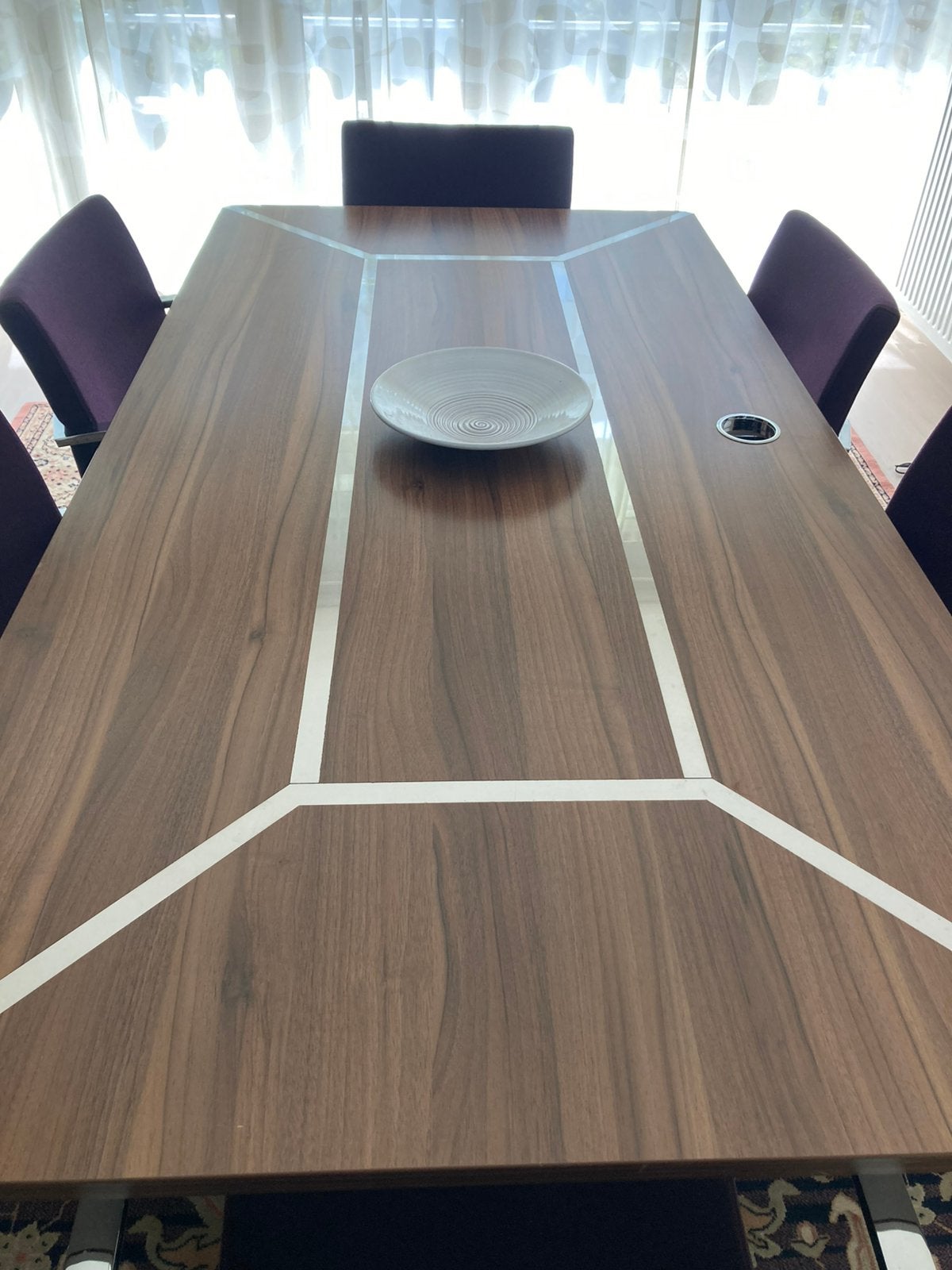 Design directie tafel, Ophalen