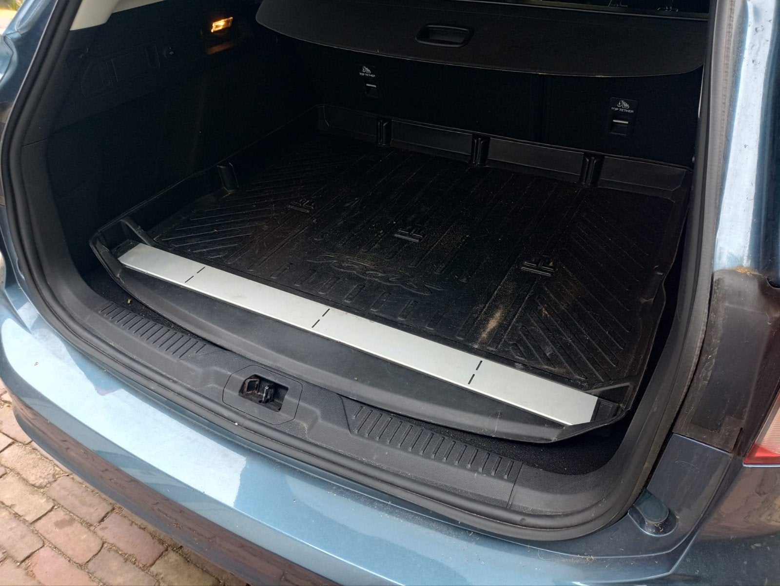 Kofferbak beschermbak Ford Focus Wagon - Origineel, Ophalen, Gebruikt