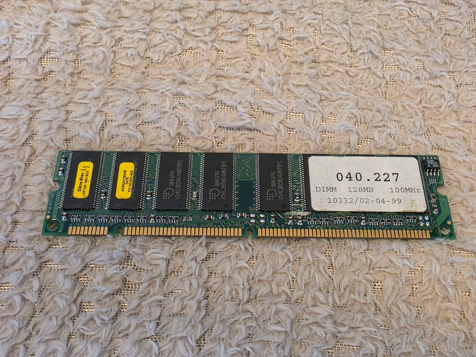 128MB PC100 SDRAM 100MHz 168-Pin DIMM | Werkend, Ophalen of Verzenden, Overige soorten, Desktop