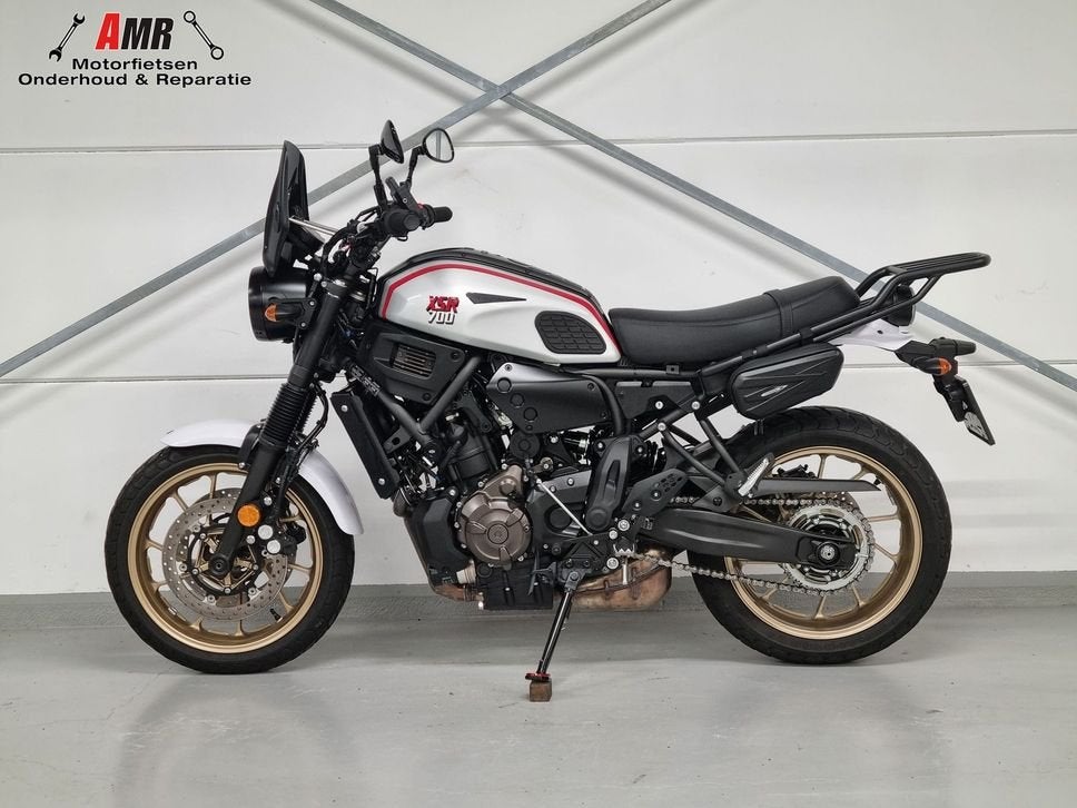 YAMAHA XSR 700 XTRIBUTE (bj 2023), 2 cilinders, Motorrijbewijs A, Bedrijf, Onbekend