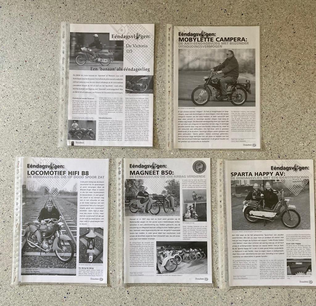 Documentatie map Eendagsvliegen bij brommers / Bromfietsen, Fietsen en Brommers, Handleidingen en Instructieboekjes, Verzenden