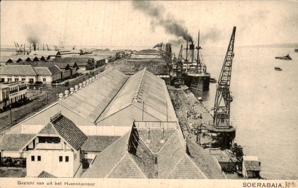 Soerabaia - Haven - Gezicht uit het Havenkantoor, Verzamelen, Ophalen of Verzenden, 1920 tot 1940, Ongelopen, Zeeland