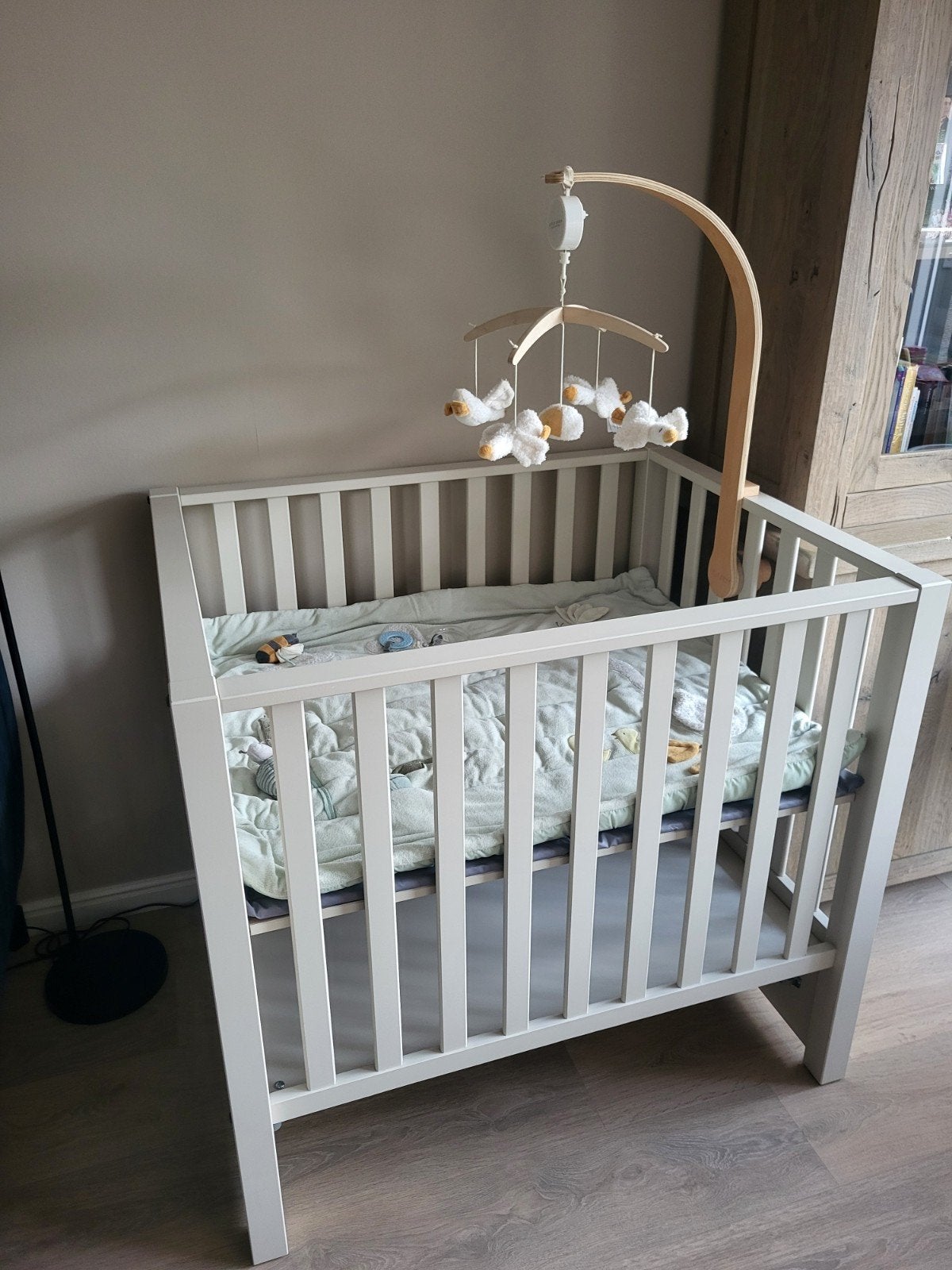 Box Europe Baby Box Mees zonder lade, oatmeal, Kinderen en Baby's, Ophalen, Gebruikt, Rechthoekig, In hoogte verstelbaar