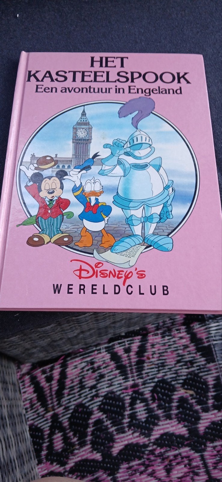 Het Kasteelspook - Een avontuur in Engeland (Disney), Ophalen of Verzenden, Zo goed als nieuw, Walt Disney Productions, Fictie algemeen
