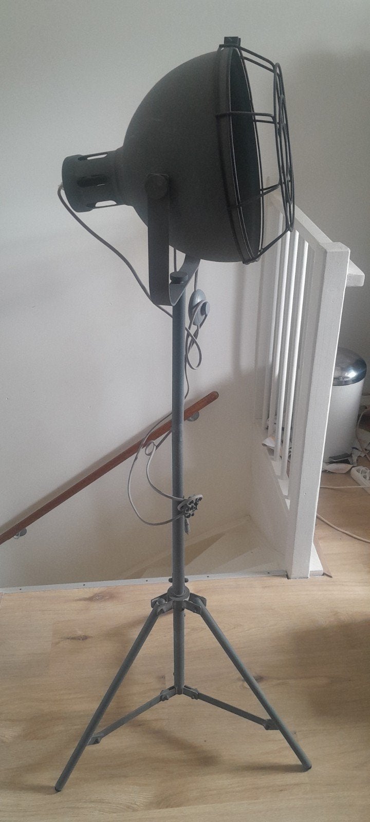 Industriële Vloerlamp Spot - Studio Stijl, Huis en Inrichting, Ophalen, Gebruikt, Industrieel, Vintage, Studio, E27 (groot)