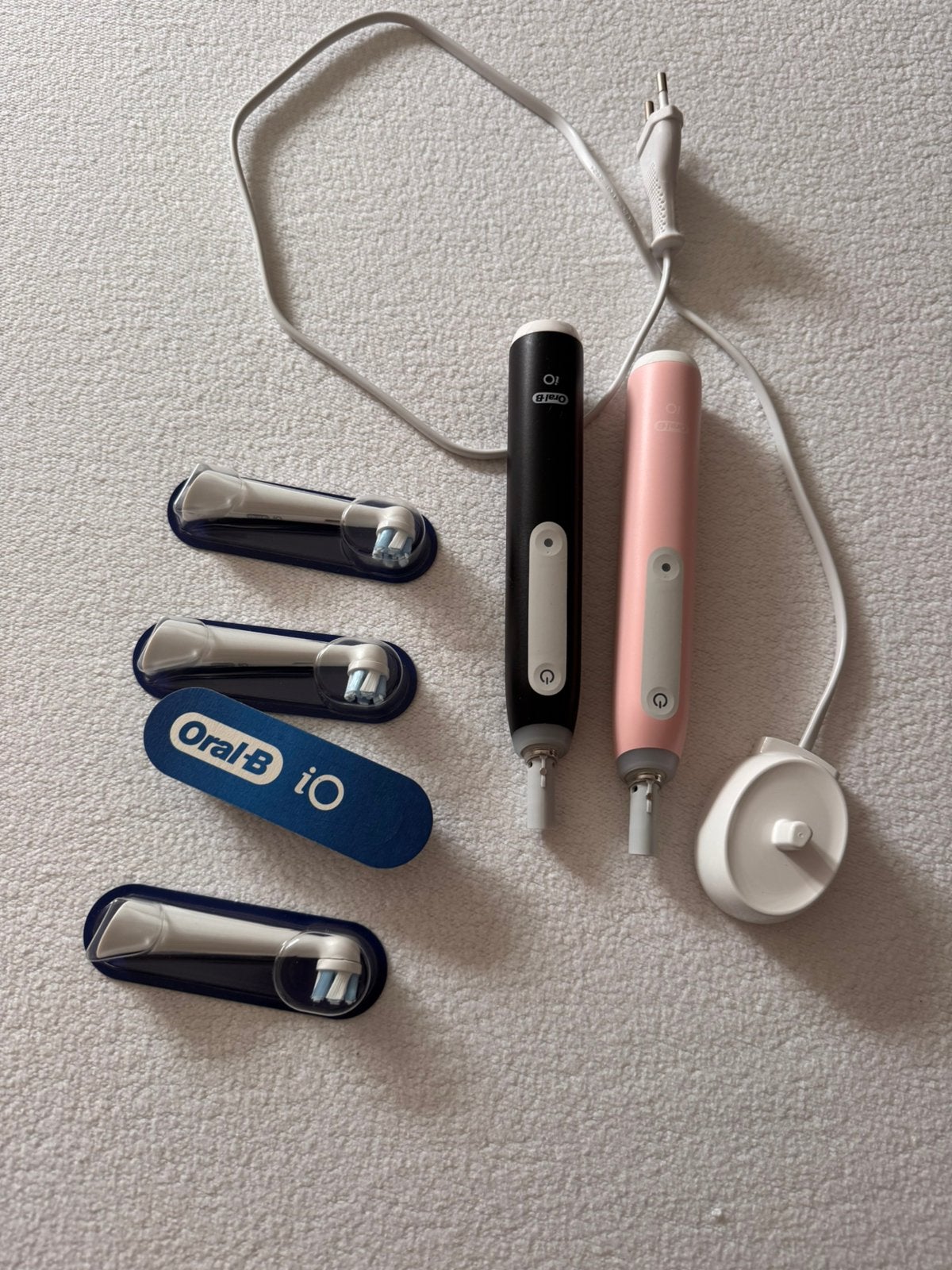 Oral B IO roze en zwart, Ophalen of Verzenden, Zo goed als nieuw, Mondverzorging