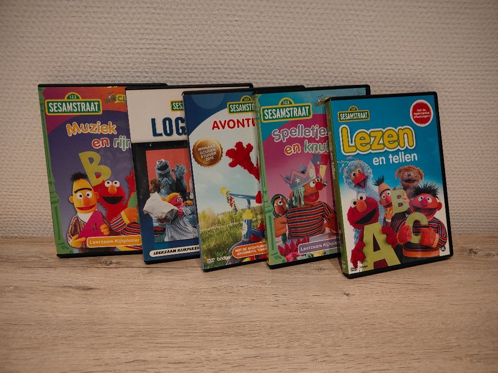 Sesamstraat dvd's, Alle leeftijden, Ophalen of Verzenden, Zo goed als nieuw, Educatief