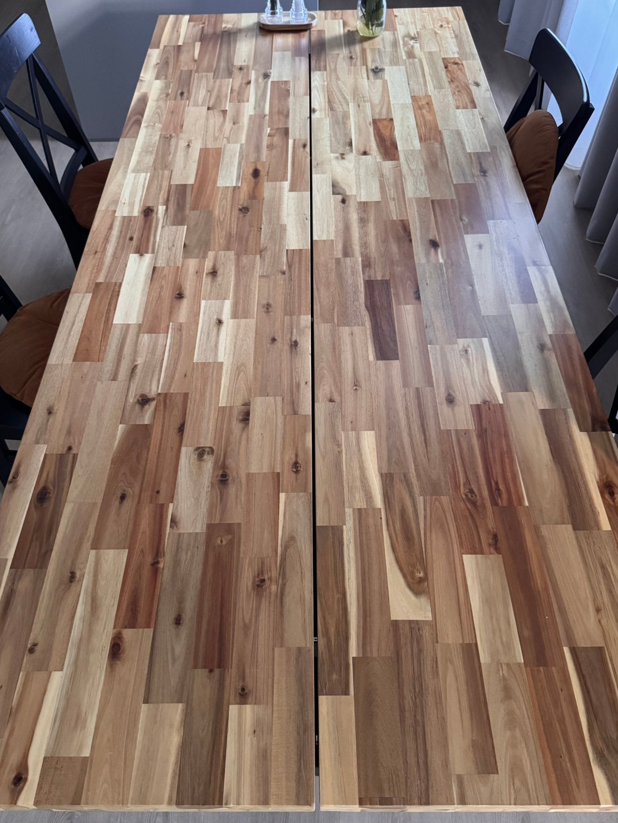 IKEA SKOGSTA tafel + 4 INGOLF stoelen €420 (new €668), Huis en Inrichting, Tafels | Eettafels, Ophalen, 100 tot 150 cm, 200 cm of meer