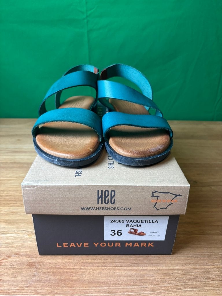 HEE 24362 Bahia turquoise leren sandalen maat 36, Kleding | Dames, Schoenen, Blauw, Zo goed als nieuw, Sandalen of Muiltjes, Ophalen of Verzenden