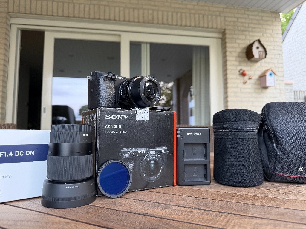 Sony A6400 Camera set met 2 lenzen, tas en accessoires, Ophalen, Screenprotector, Zo goed als nieuw, 24 megapixels