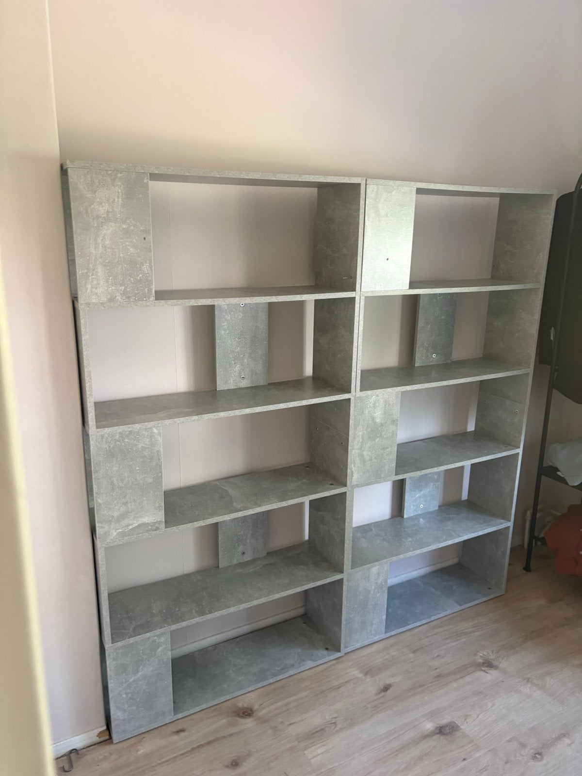vidaXL Boekenkast Grijs - Bewerkte hout, Ophalen, Met plank(en), Gebruikt, 50 tot 100 cm
