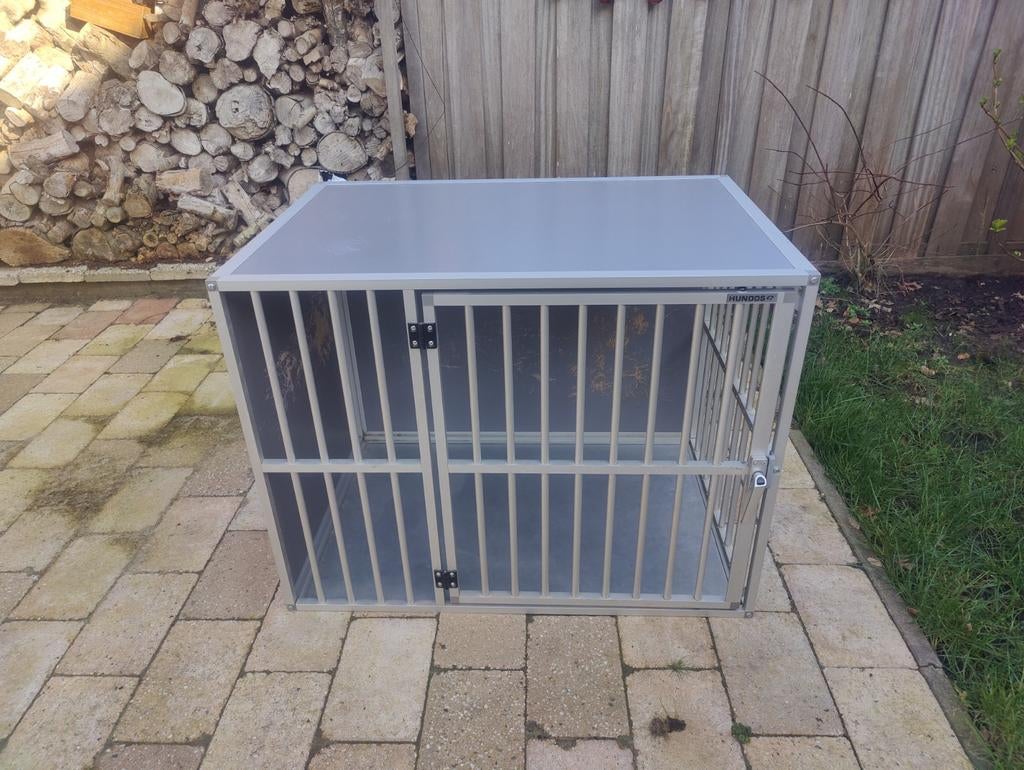 Honden banch hundson 107 x 72 x 82 cm, Dieren en Toebehoren, Ophalen, Gebruikt