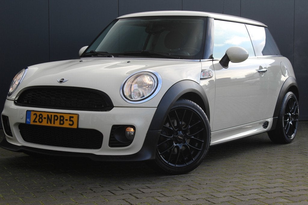 MINI Mini 1.6 Cooper Business Line 123pk | Nieuwe APK | JCW, Voorwielaandrijving, Euro 5, Stof, Zwart