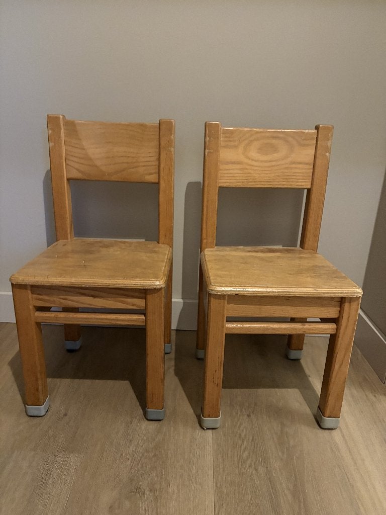 2 oude kinderstoelen / schoolstoelen, Ophalen, Gebruikt, Stoel(en)