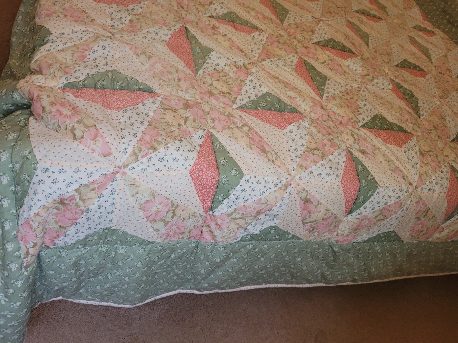 Quilt sprei 184 x 250 cm Bloemen roze groen patchwork deken, Gebruikt, Overige typen, Tweepersoons, Ophalen of Verzenden