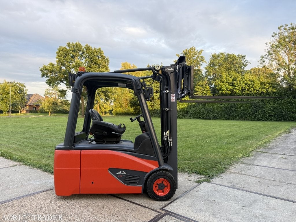 Linde 1600KG 2018 triplex freelift Sideshift vorkversteller, Info@vanbeurdenheftrucks.nl, Linde, Heftruck, Ophalen of Verzenden