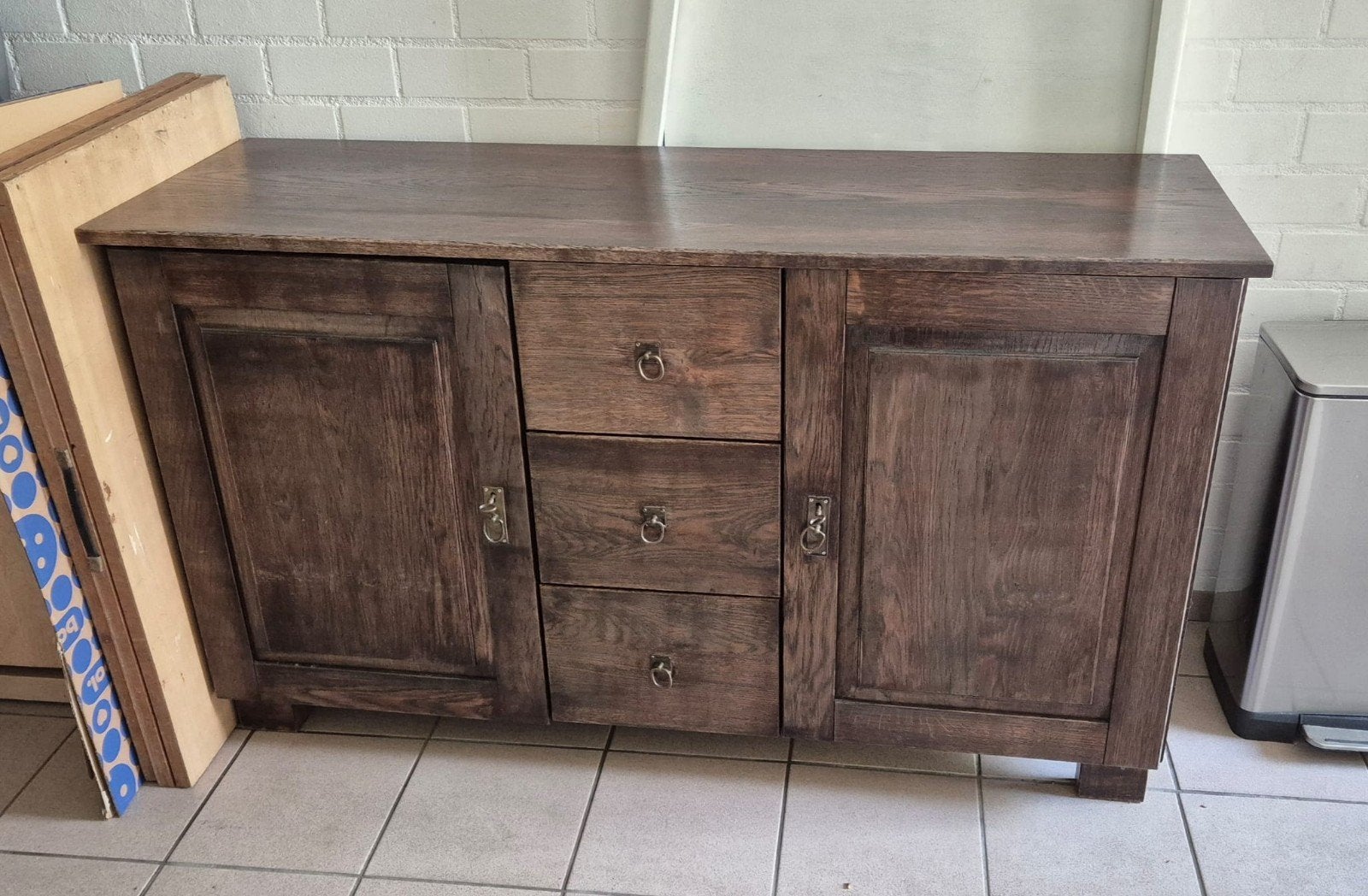Gratis: Massief houten dressoir - 150x50x90 cm, Huis en Inrichting, Kasten | Dressoirs, Ophalen
