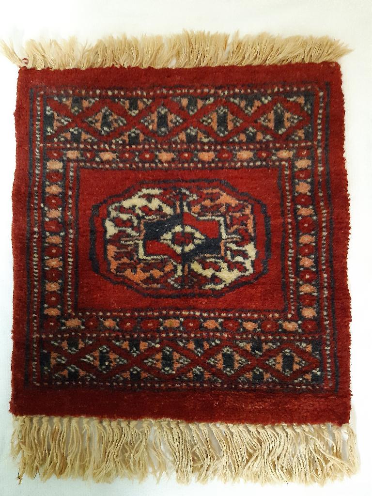 OOSTERS KLEEDJE, Minder dan 50 cm, Gebruikt, Vierkant, Minder dan 50 cm