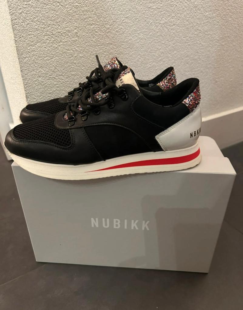 Nubikk dames, Zwart, Ophalen of Verzenden, Sneakers of Gympen, Zo goed als nieuw
