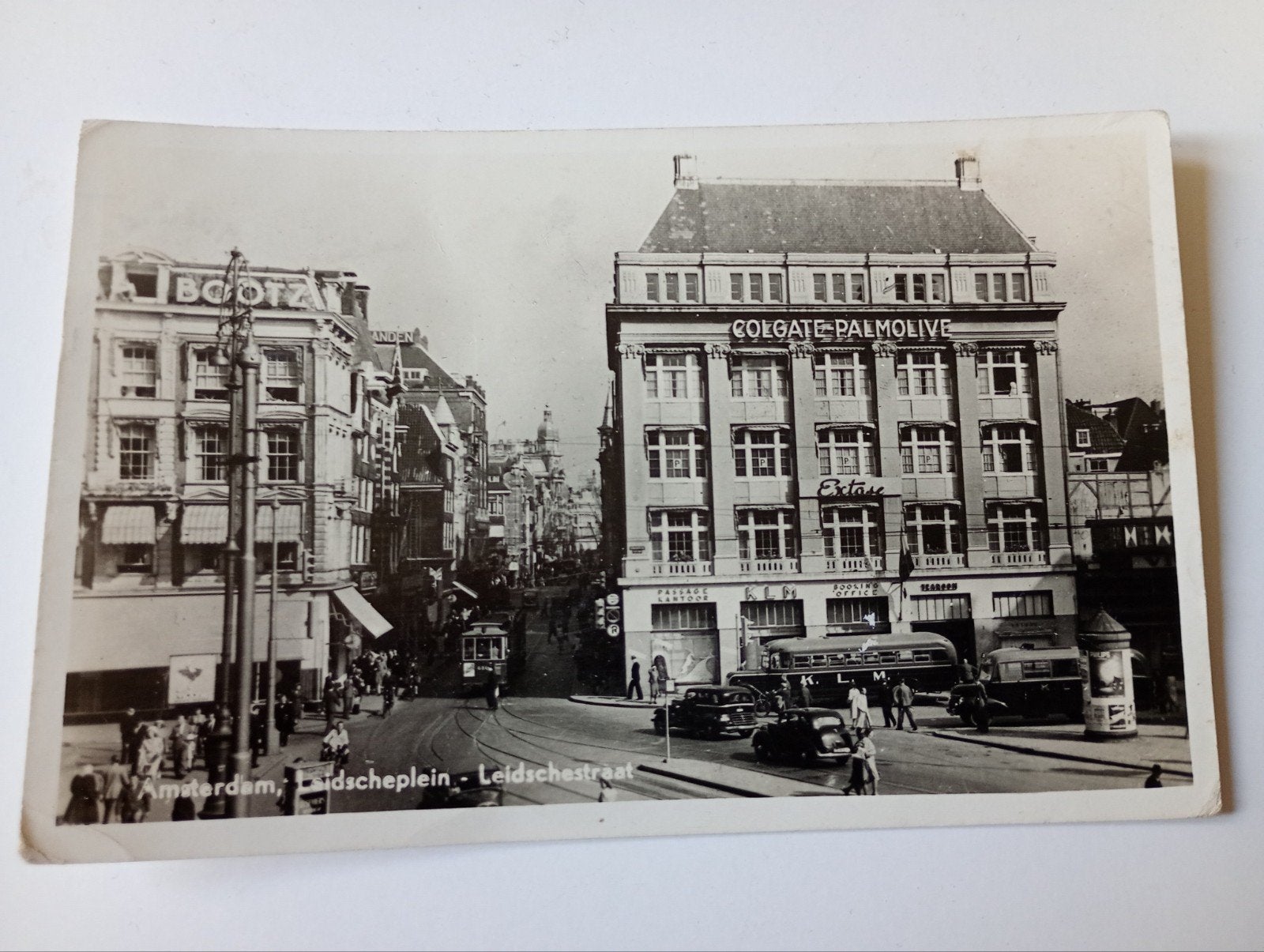 Amsterdam Leidseplein met Tram en KLM Autobus 1947, Ophalen of Verzenden, 1940 tot 1960, Noord-Holland