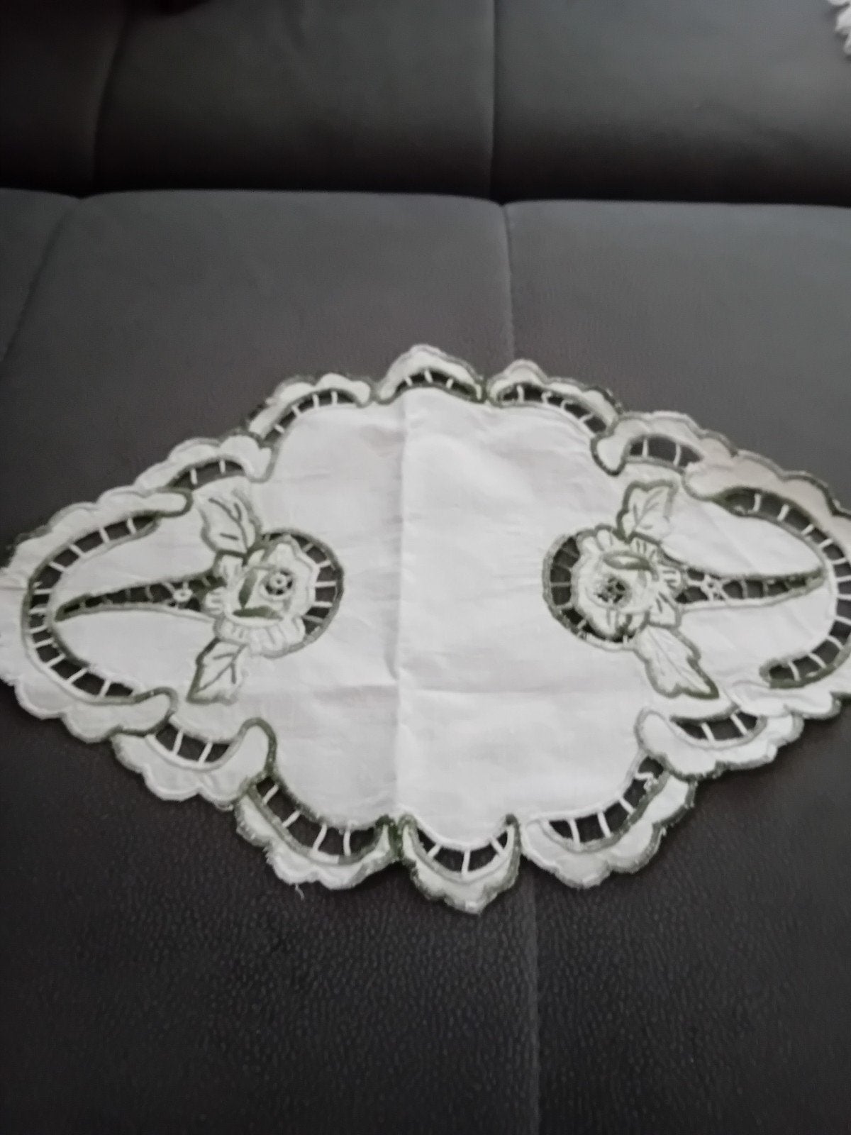 Vintage geborduurd tafelkleedje met bloemenpatroon, Ophalen of Verzenden