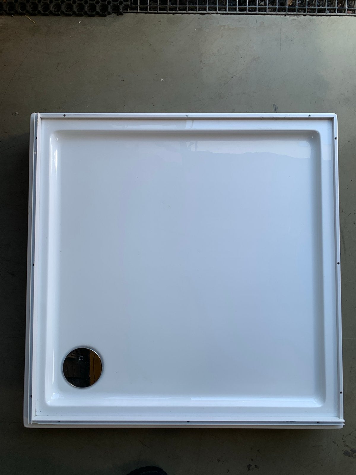 Witte douchebak 90X90 cm met afvoer en verstelbare poten, Doe-het-zelf en Verbouw, Sanitair, Ophalen, 1947KT, Gebruikt, Kringloopafrika@gmail.com