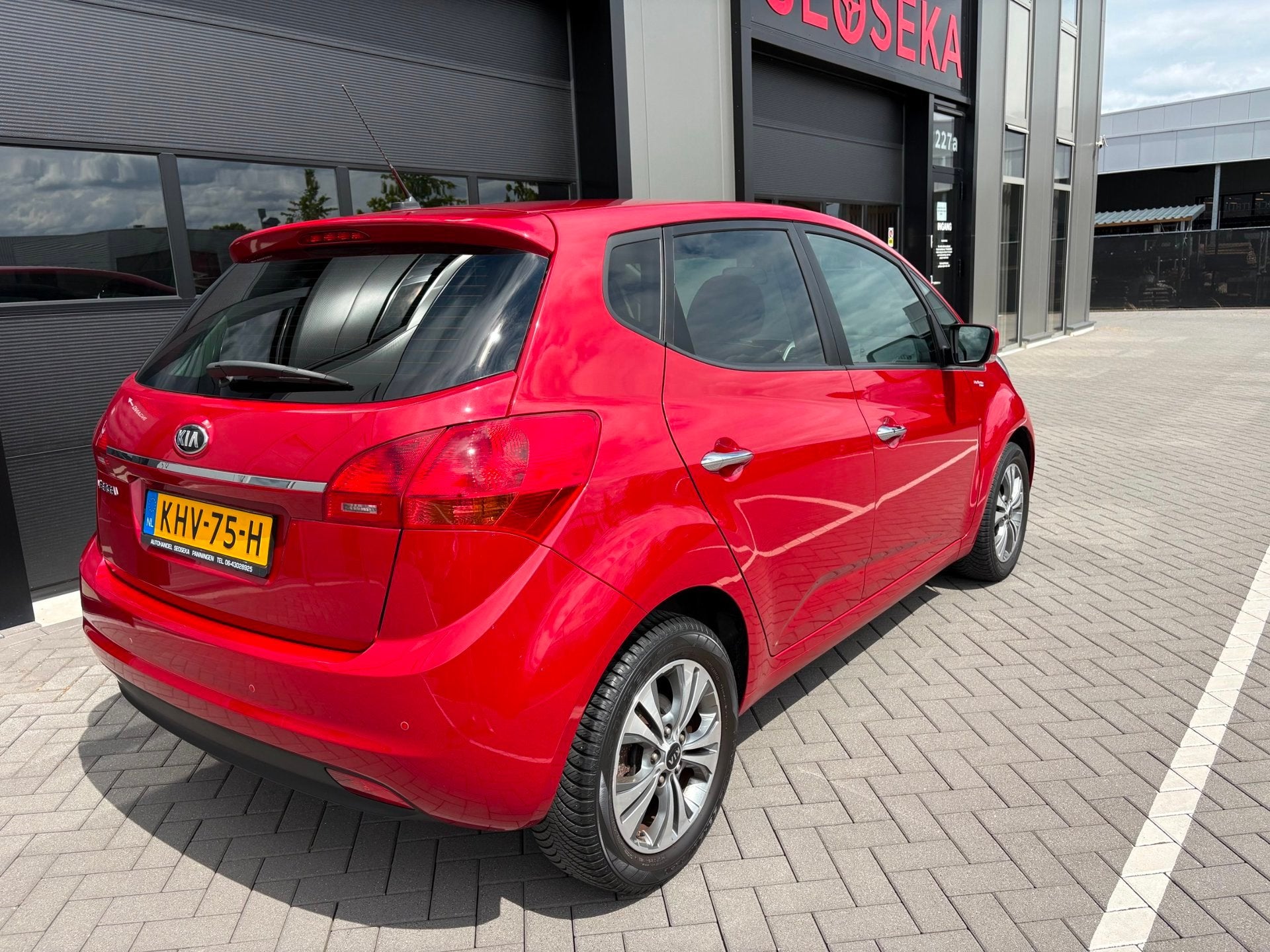 Kia VENGA 1.6 CVVT ExecutiveLine navi, camera, stoelverwarmi, Auto's, Stof, Gebruikt, 4 cilinders, 14 km/l