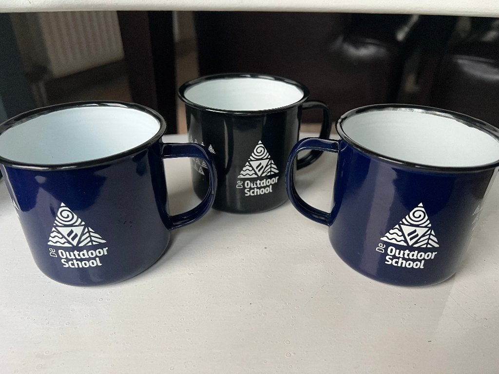 3 lichtgewicht aluminium bekers Nieuwstaat 2 blauw 1 zwart, Ophalen of Verzenden, Zo goed als nieuw