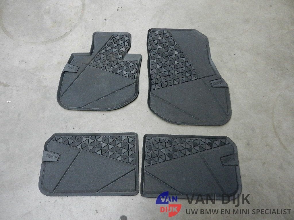 Set rubberen / all weather vloermatten origineel voor BMW X1, Auto-onderdelen, Gebruikt, -, Ophalen of Verzenden, BOVAG lid
