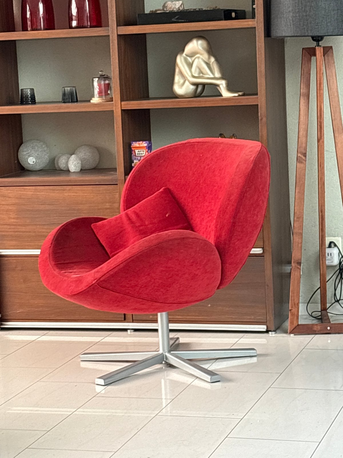 BoConcept Shelly fauteuil - bekleding op, voet zit los, Ophalen, Gebruikt, Rood, Eén