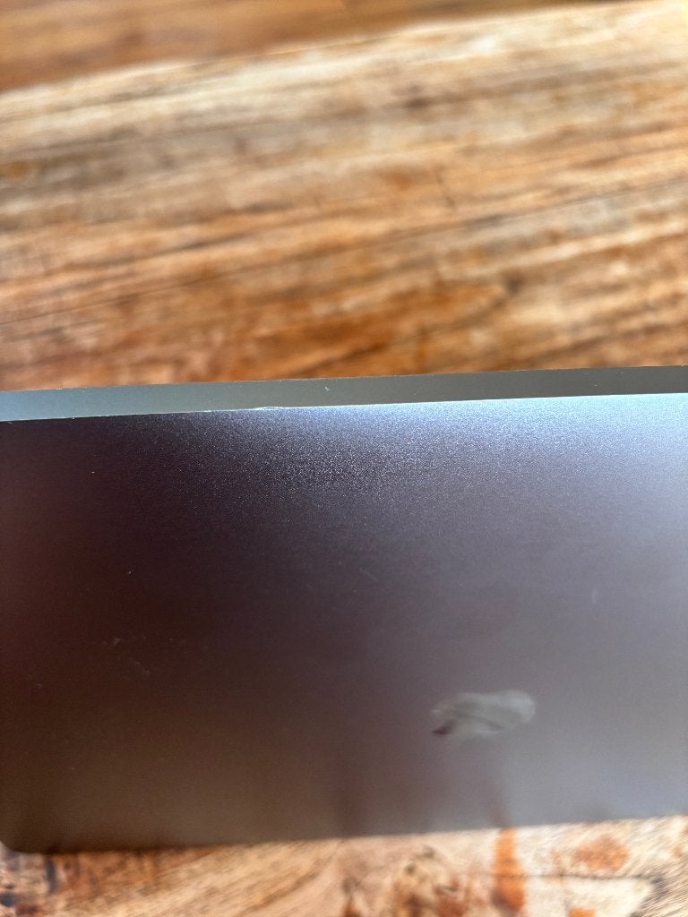 Foto 11 van MacBook Pro 15" (2018) – 2.2 GHz 6-Core i7 / 16GB / 1TB SSD