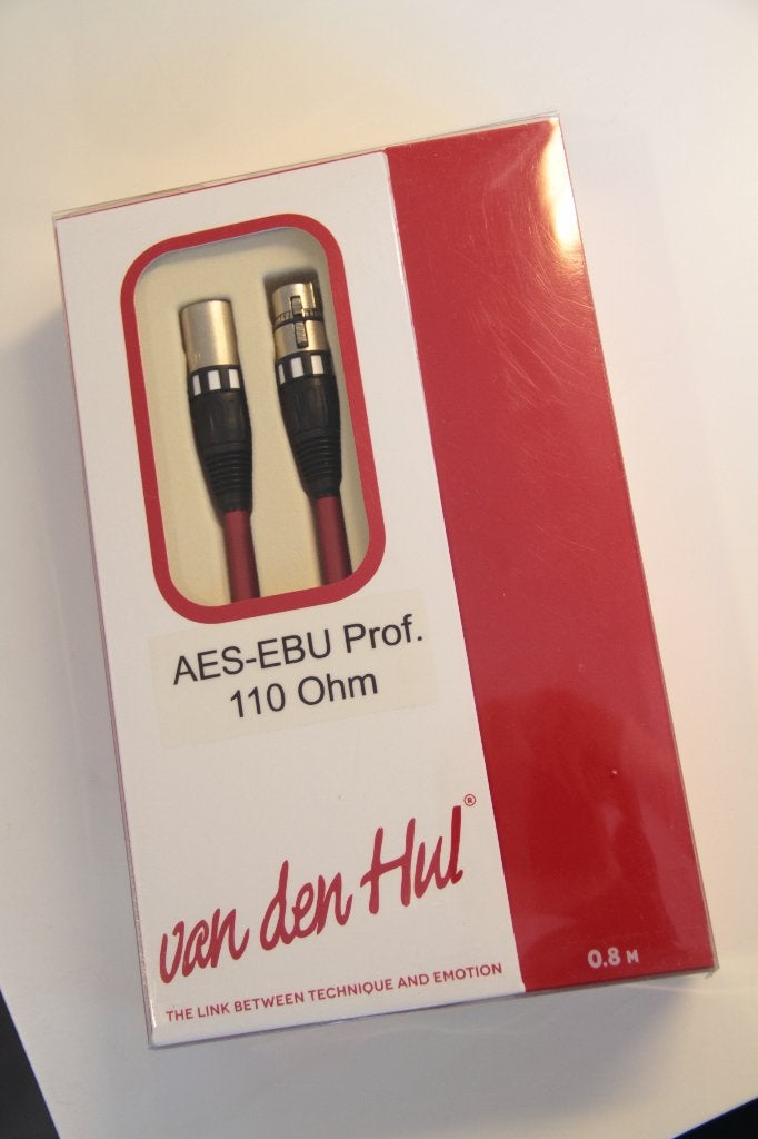 Van Den Hul AES-EBU 110 Ohm Pro Digitale Interlink, Van den Hul, Mail, Ophalen of Verzenden, Zo goed als nieuw
