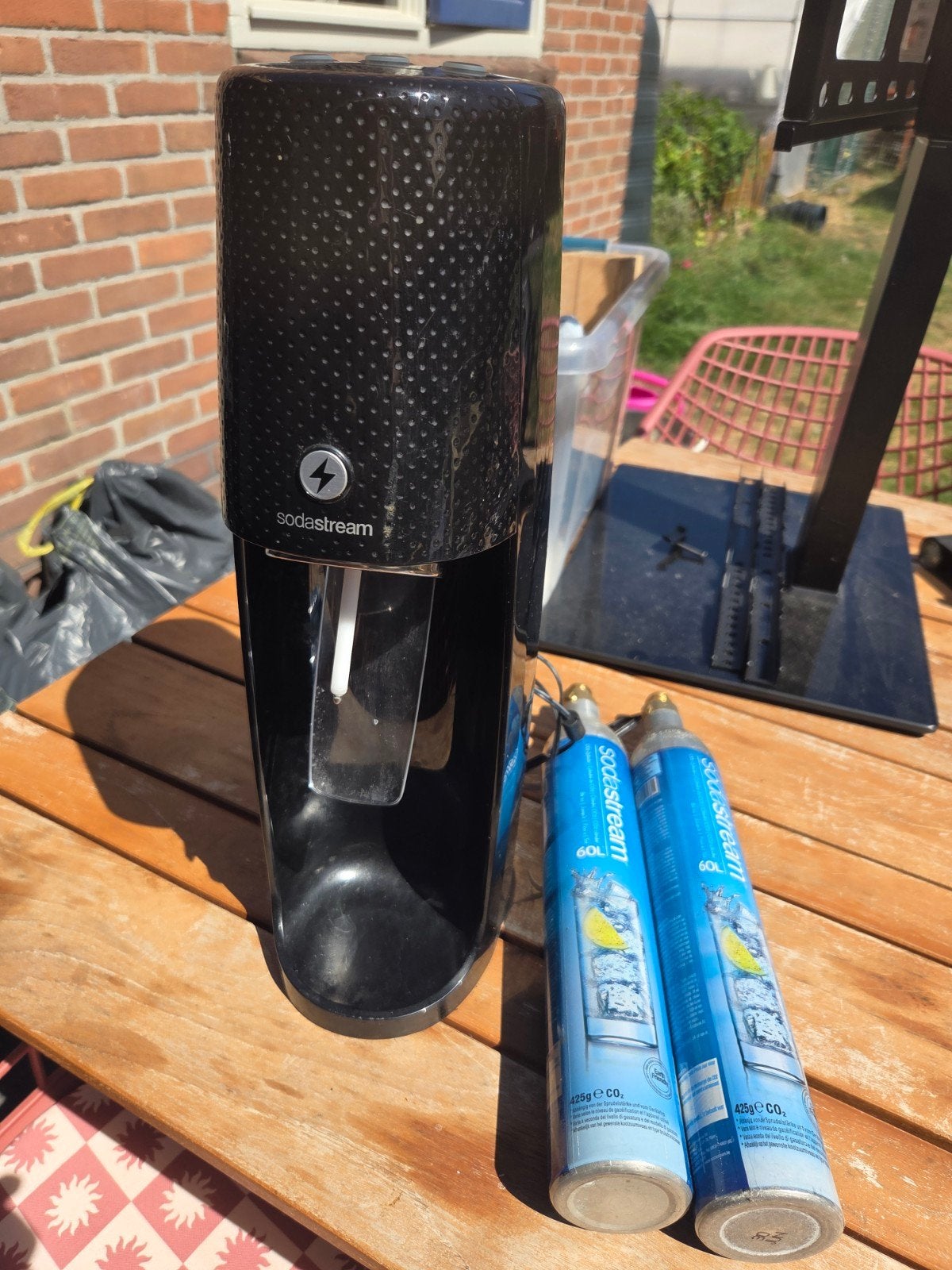 Elektrische Sodastream met 3 cilinders, Witgoed en Apparatuur, Bruiswatermachines, Ophalen, Gebruikt