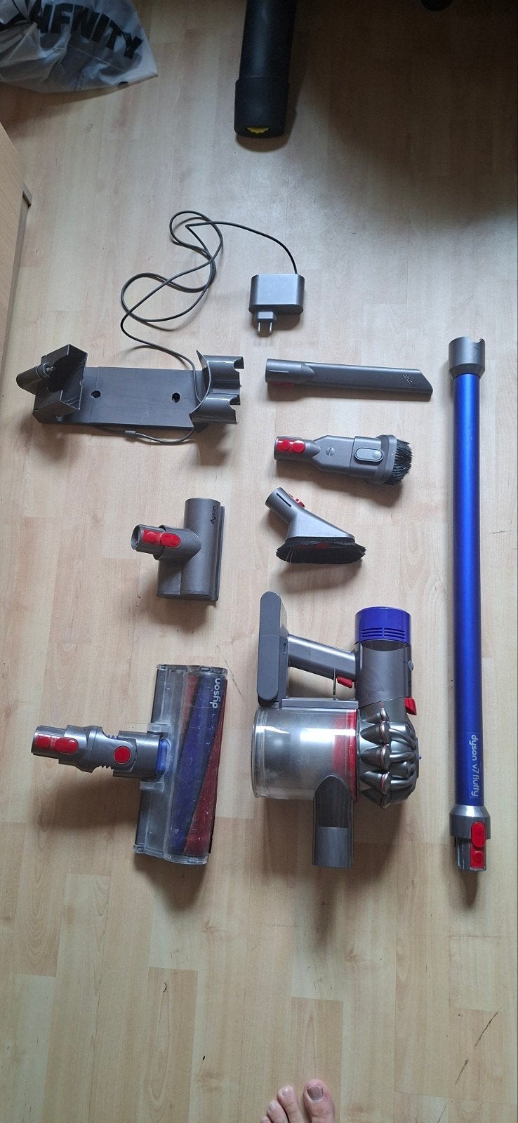 Dyson V7 Fluffy - draadloze steelstofzuiger, Ophalen of Verzenden