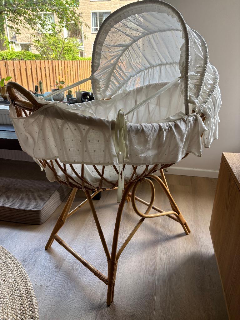 Vintage Rotan Wieg + (ongebruikt) matras, Kinderen en Baby's, Ophalen, Gebruikt, Minder dan 140 cm, Matras
