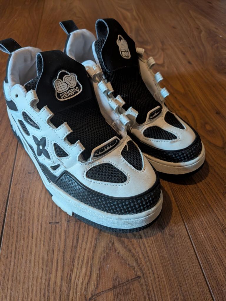 Louis Vuitton Skate Sneakers, Ophalen of Verzenden, Gedragen, Zwart