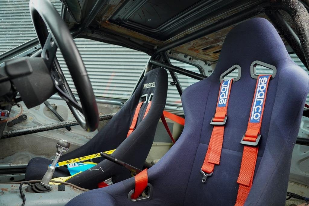 BMW 3-serie 325 / Circuit / Rolkooi / Met kenteken, Auto's, Gebruikt, Handgeschakeld, 1120 kg, Sedan