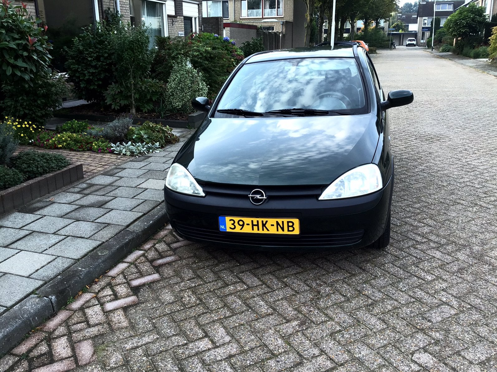Opel Corsa 1.2 Bj 2001, APK sept 2027 Trekhaak 3de eigenaar., Voorwielaandrijving, 450 kg, 74 pk, 31 €/maand