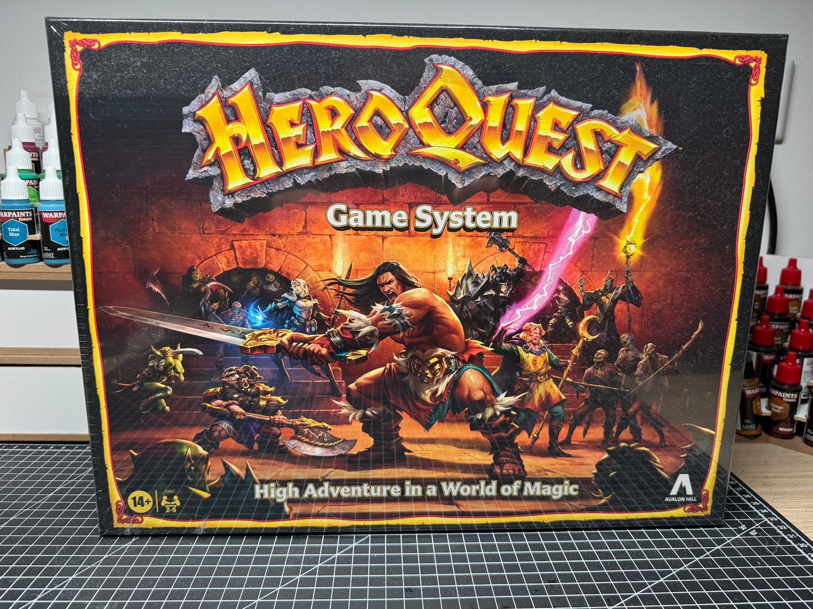 HeroQuest Game System + 4 Uitbreidingen - Nieuw in Seal, Hobby en Vrije tijd, Gezelschapsspellen | Bordspellen, Drie of vier spelers