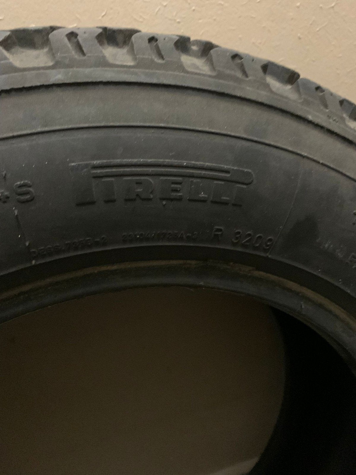 Pirelli 215/70R15 97S Winterbanden (2 stuks), Ophalen, Gebruikt