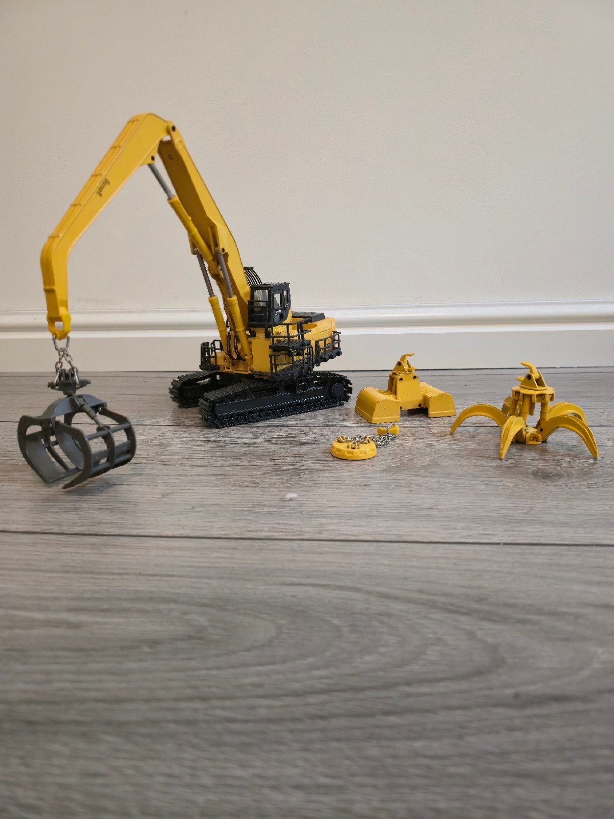 Schaalmodel Overslagkraan / Material Handler + Extra Grijper, Ophalen of Verzenden, Zo goed als nieuw, Tractor of Landbouw, Overige merken