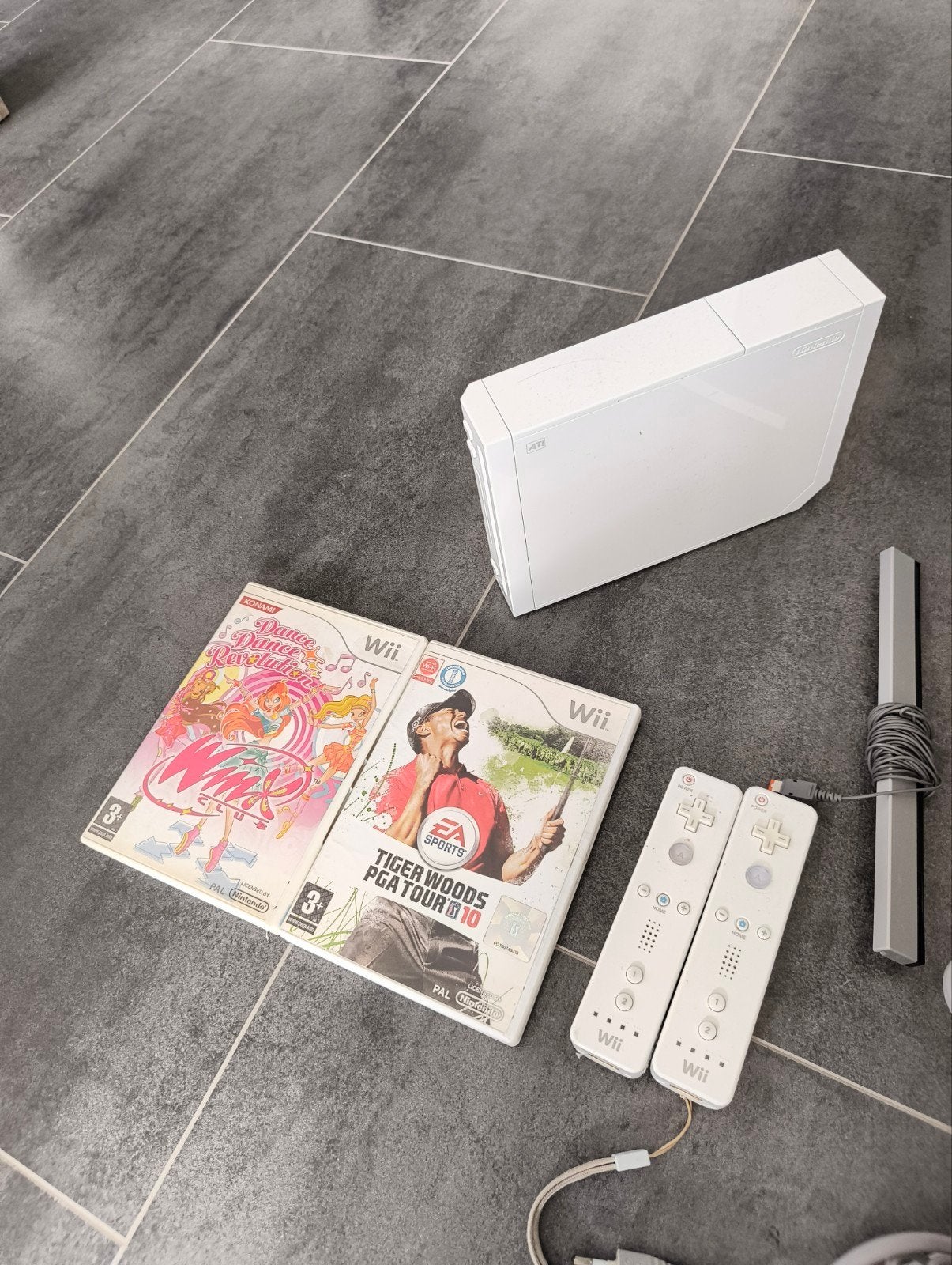 Wii Console Bundel met 2 Controllers en 2 Games, Ophalen, Gebruikt, Met 2 controllers, Met games