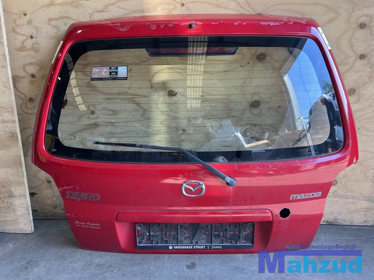 MAZDA DEMIO ROOD SU achterklep 1996-2003, Auto-onderdelen, Gebruikt, Shinchi, Fuchu-Cho 3-1
730-8670  Hiroshima, Deur, Mazda Motor Corporation
