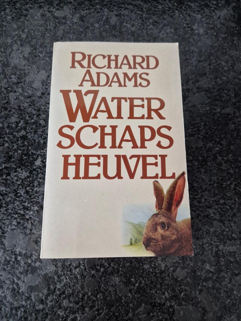 Richard Adams - Waterschapsheuvel, Boeken, Ophalen of Verzenden