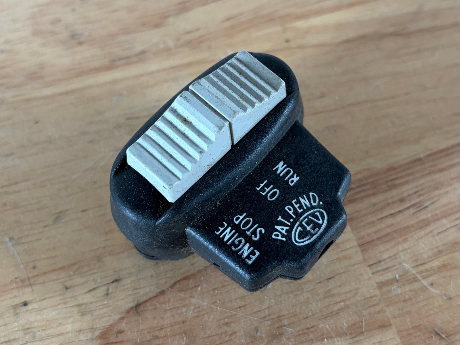 Vintage CEV Lichtschakelaar Bromfiets/Motorfiets Jaren 70/80, Fietsen en Brommers, Brommeronderdelen | Algemeen, Verzenden, Gebruikt