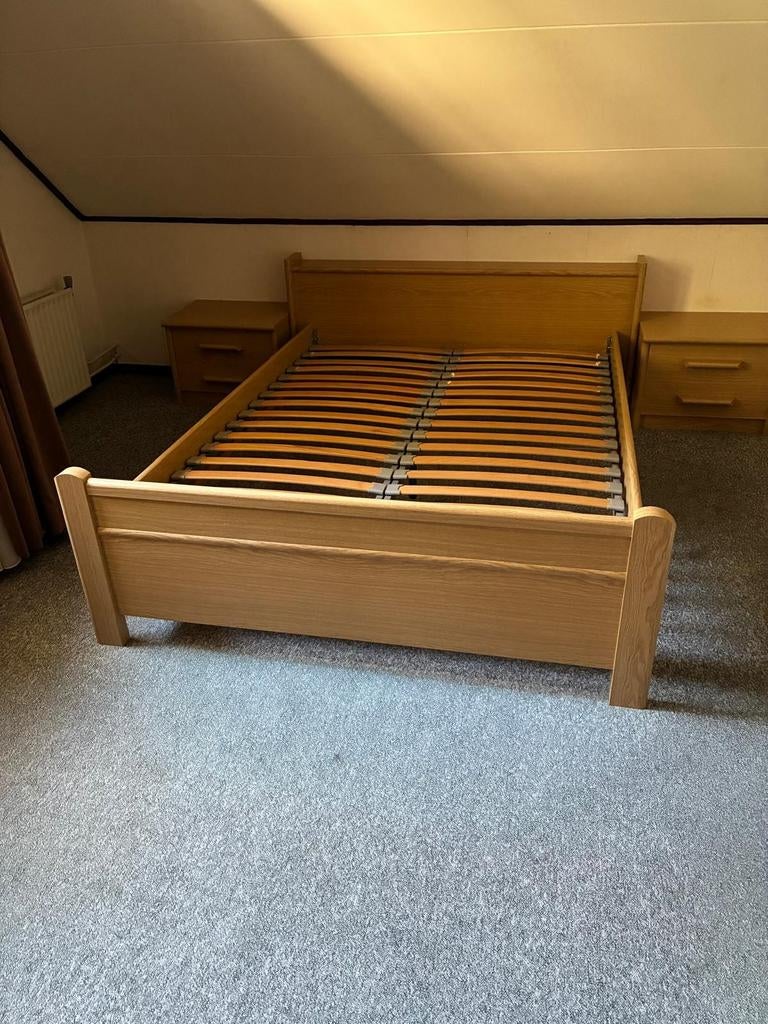 Tweepersoonsbed met nachtkastjes, Huis en Inrichting, Ophalen
