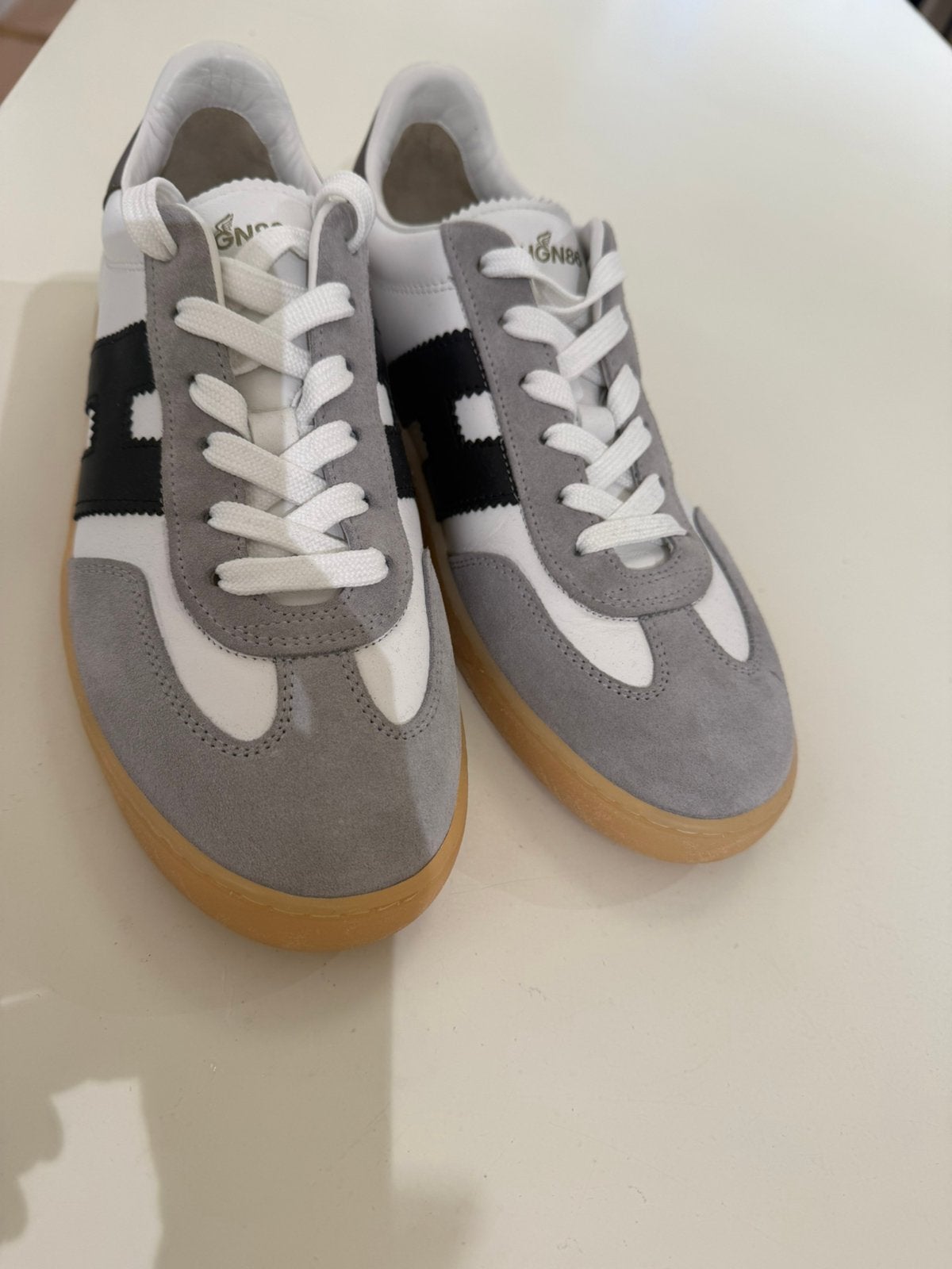 Hogan schoenen nieuw!!, Ophalen of Verzenden, Zo goed als nieuw