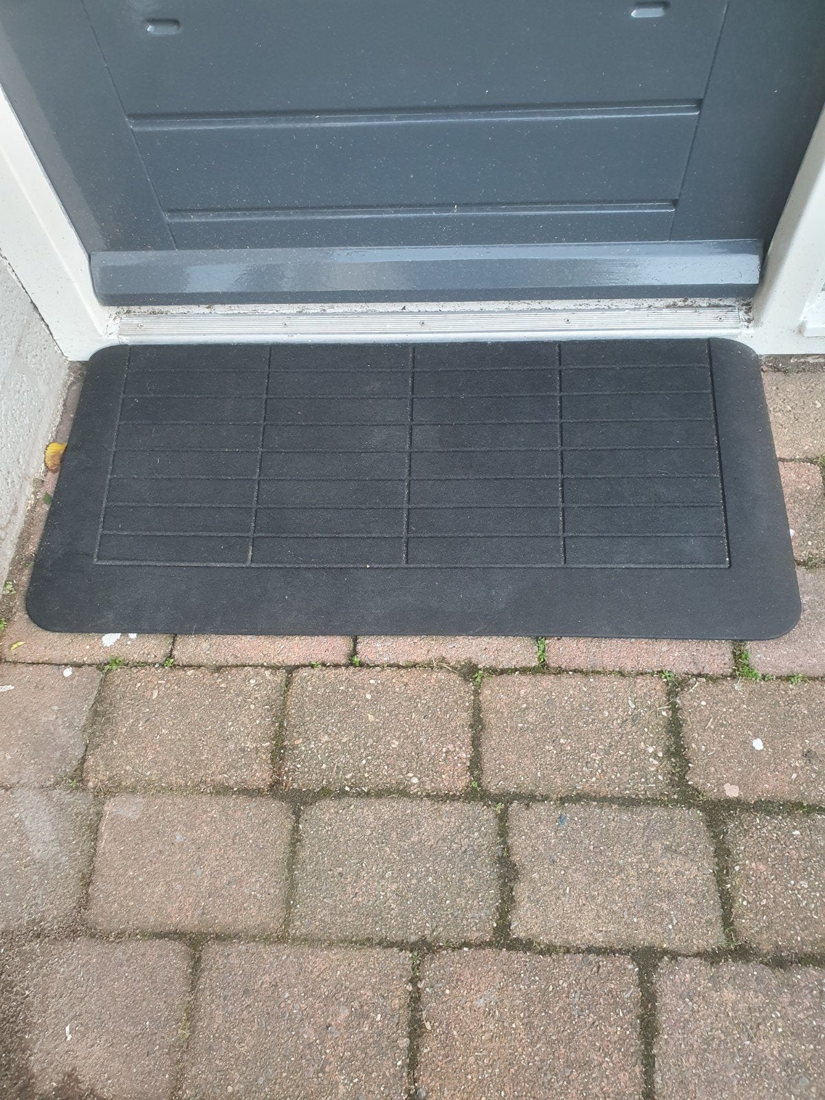 Zwarte rubberen drempelhulp - Binnen en buiten, Ophalen, Rubber, Schoonloopmat, Zo goed als nieuw
